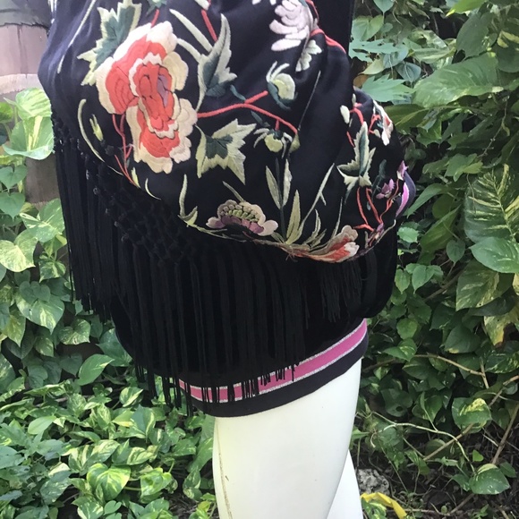 Vintage velvet fringed embroidered jacket - Picture 4 of 8